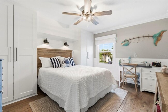 Building Photo - 4751 Coquina Key Dr SE