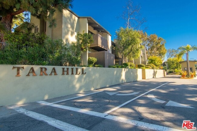 Building Photo - 4810 Hollow Corner Rd