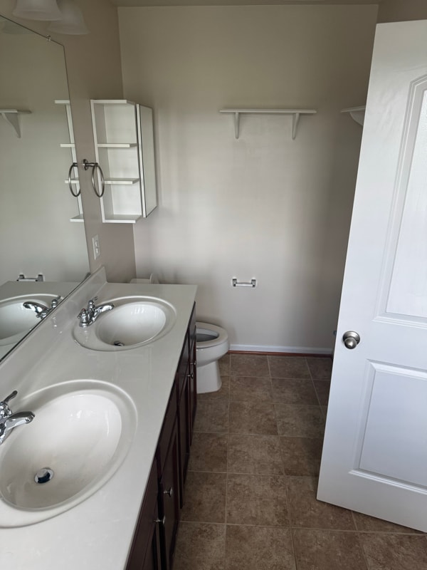 Building Photo - 8212 Carinoso Way