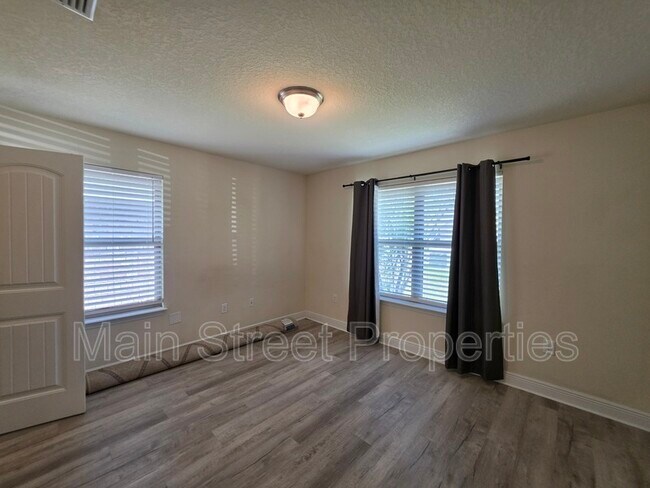 Building Photo - 4411 Fiske St