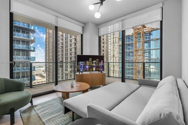 Building Photo - 601 N Miami Ave