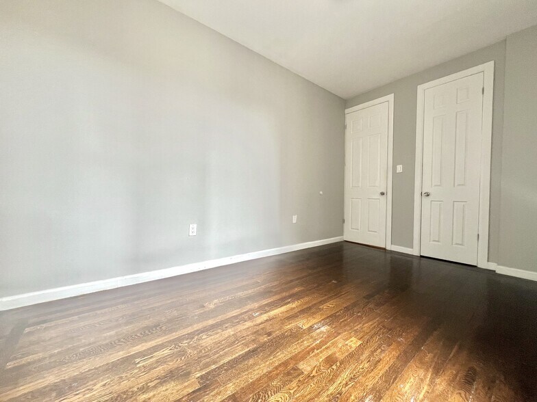 Building Photo - 541 W 150th St