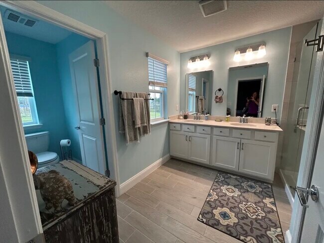 Building Photo - 16 Samantha Ct