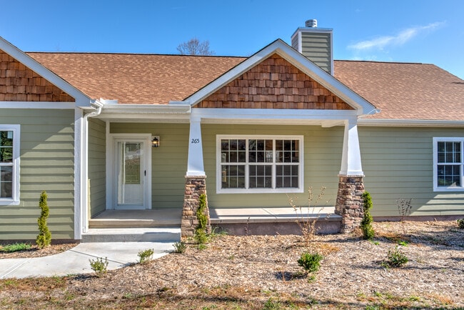 Building Photo - 265 Lewis Creek Dr