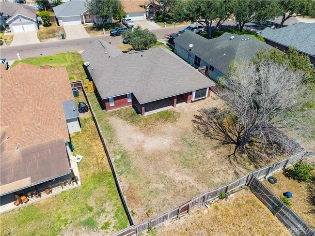 Building Photo - 1806 Lauren Ln