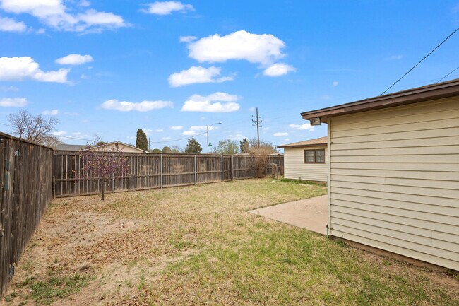 Building Photo - 4302 42nd St