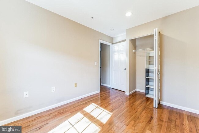 Building Photo - 1903 Pawlet Dr