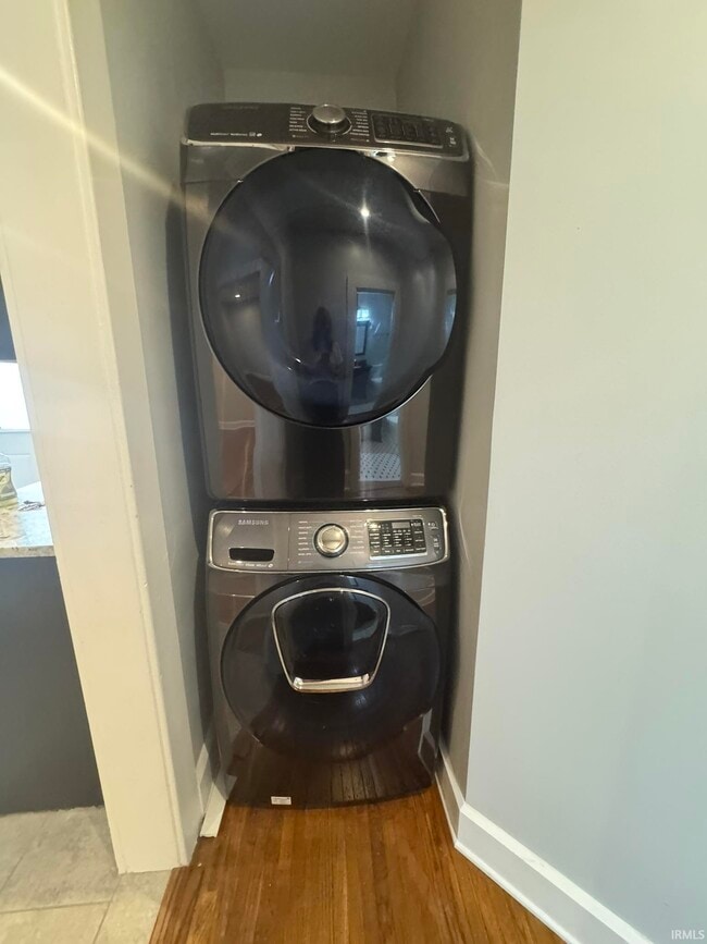 Building Photo - 729 E Hunter Ave