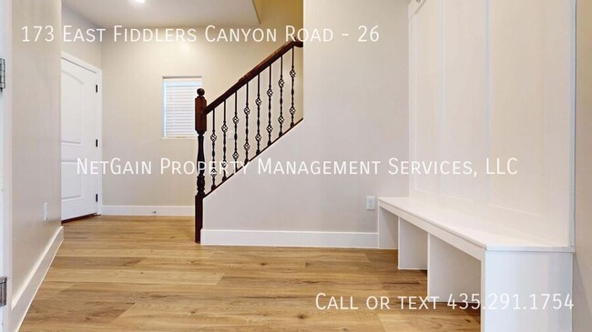 Building Photo - 173 E Fiddlers Canyon Rd