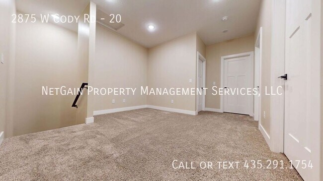 Building Photo - 2875 W Cody Dr