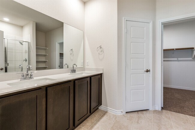 Building Photo - 7221 Headingham Wy