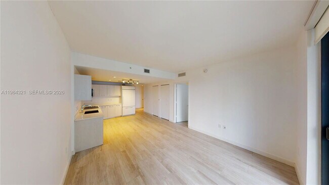 Building Photo - 55 SW 9th Ave