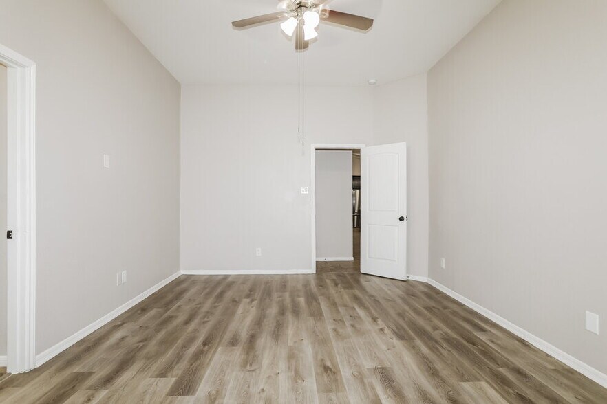 Building Photo - 7415 Durango Creek Dr