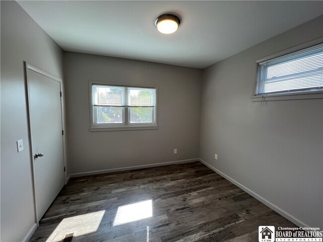 Building Photo - 106 Chautauqua Ave