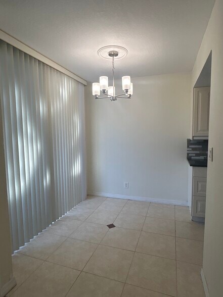 Building Photo - 2930 SW 87th Ter