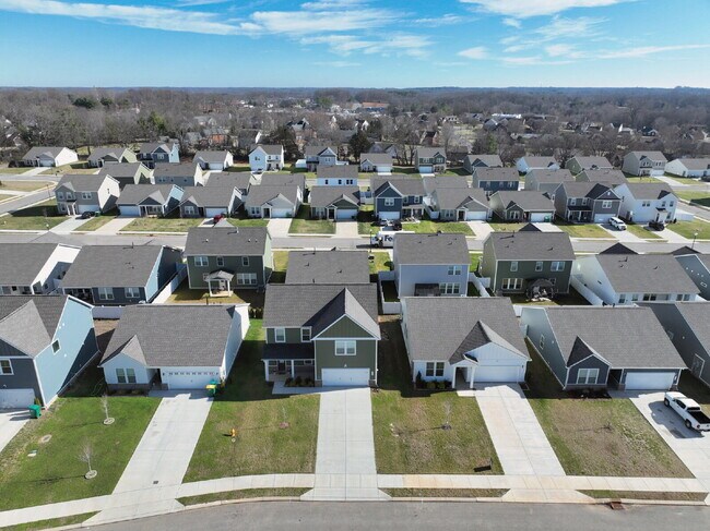 Building Photo - Modern 2024 New Construction in Sage Farms – Steps from Dog Park & Trails!