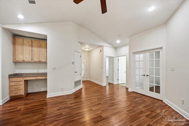 Building Photo - 3385 Montecito Blvd