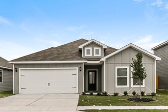 Building Photo - 1525 Woodwinds Dr