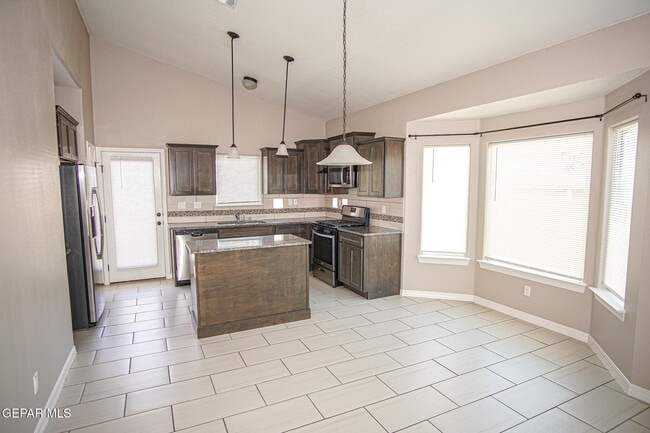 Building Photo - 13151 Freshford