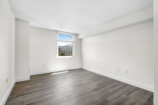 Building Photo - 1301 N Speer Blvd