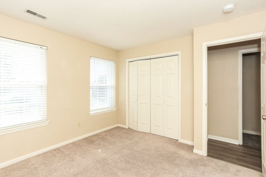 Building Photo - 8130 Amble Way