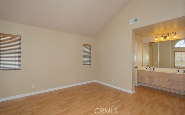 Building Photo - 24915 Via Sonoma