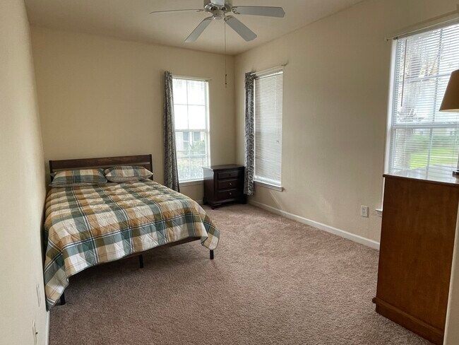 Building Photo - 8290 Gate Pky W