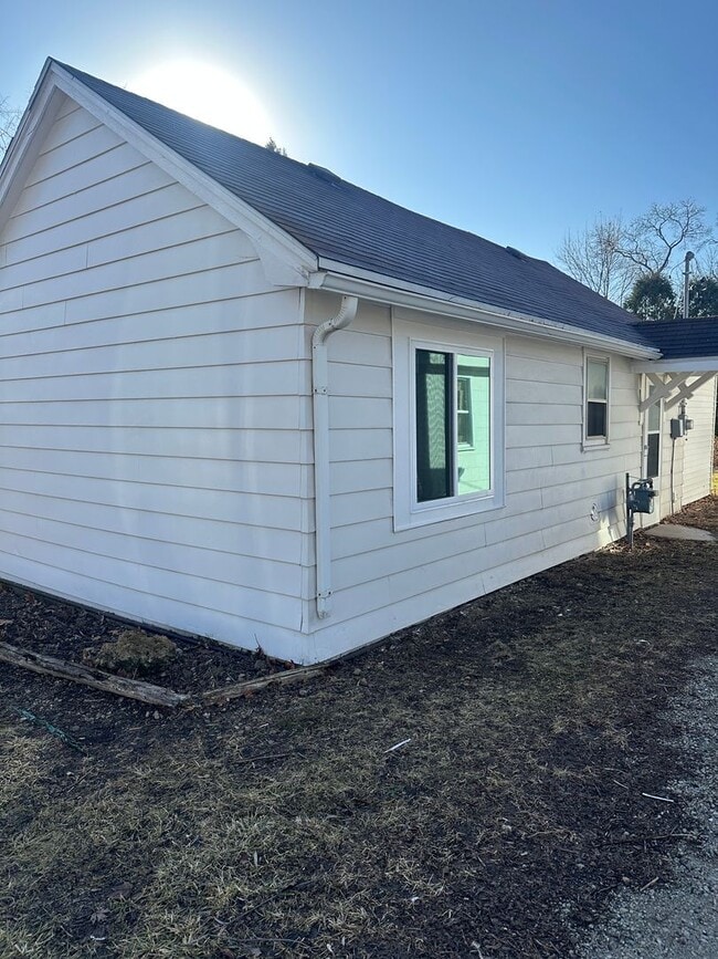 Building Photo - W3699 Springfield Rd