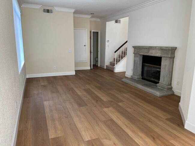 Building Photo - Nice 3 Bedroom home in Rancho Del Oro