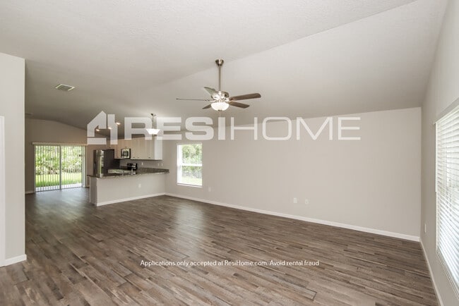 Building Photo - HOME FOR RENT!! One month free!