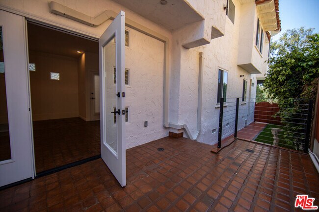 Building Photo - 8351 Zitola Terrace