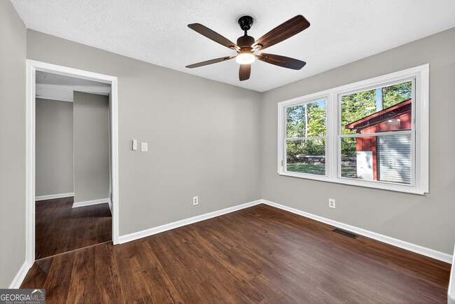 Building Photo - 2064 Gober Ave SE