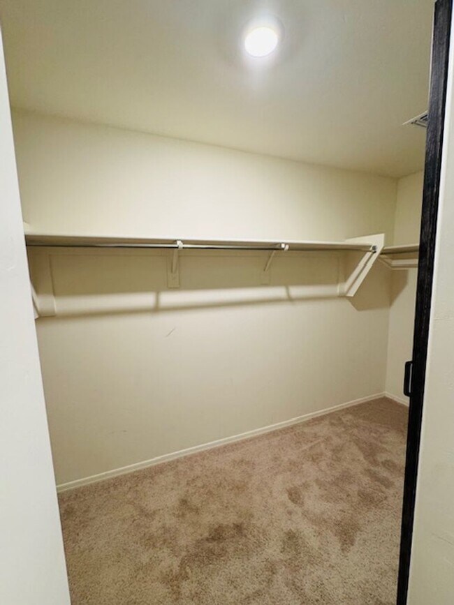 Building Photo - FALL MOVE IN SPECIAL!! Northwest/ Marana- ...