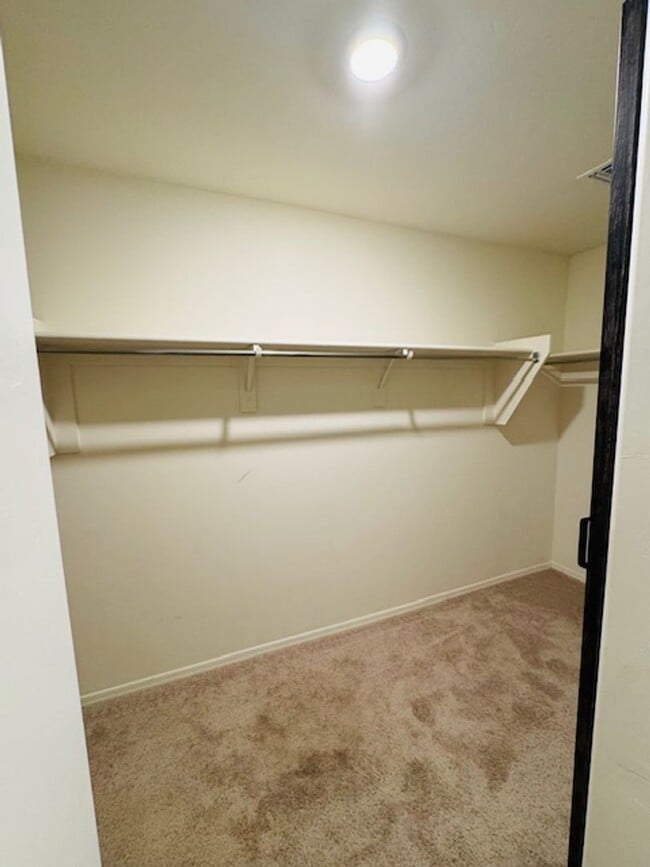 Building Photo - Northwest/ Marana- 5 Bedroom/ 3 Bathroom h...