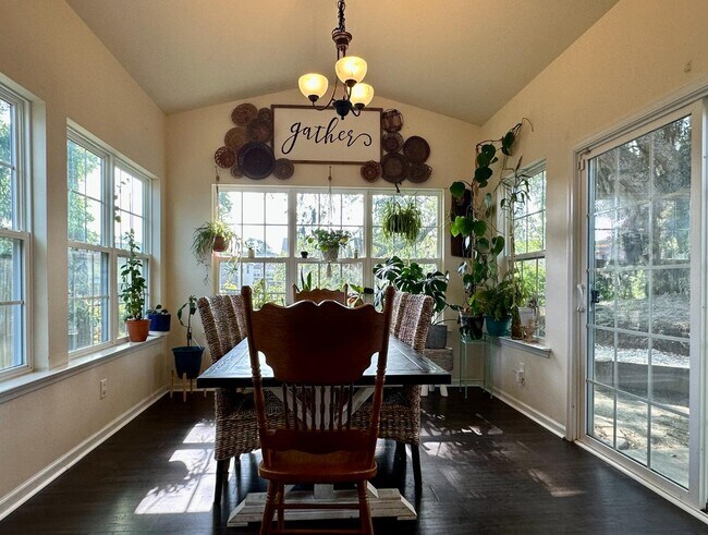 Building Photo - 117 Patriot Ct