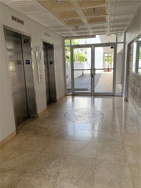 Building Photo - 677 NE 24th St