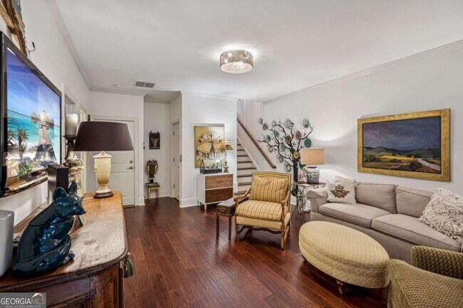 Building Photo - 9026 Riverbend Manor