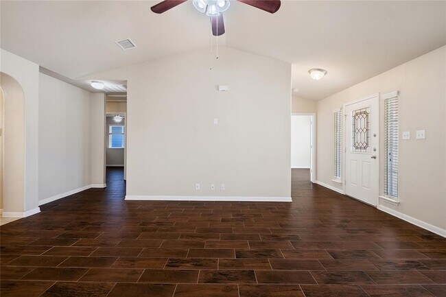 Building Photo - 708 Niobrara River Dr