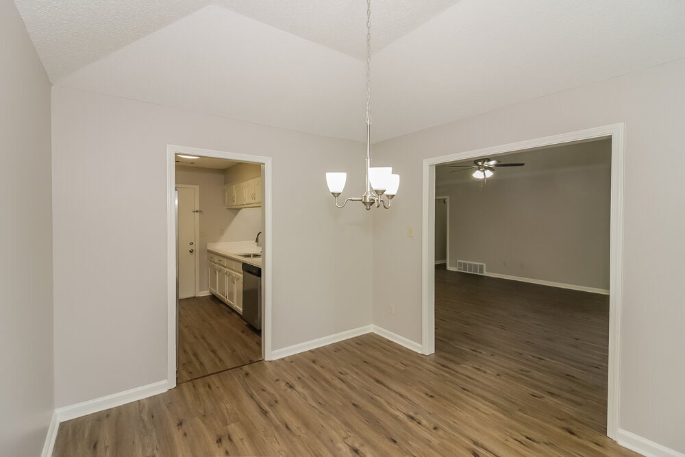 Building Photo - 6640 Elmore Ridge Ln