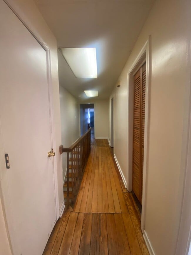 Building Photo - 314 W Leigh St