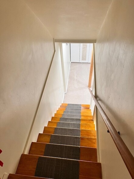 Building Photo - 108 Kingston St