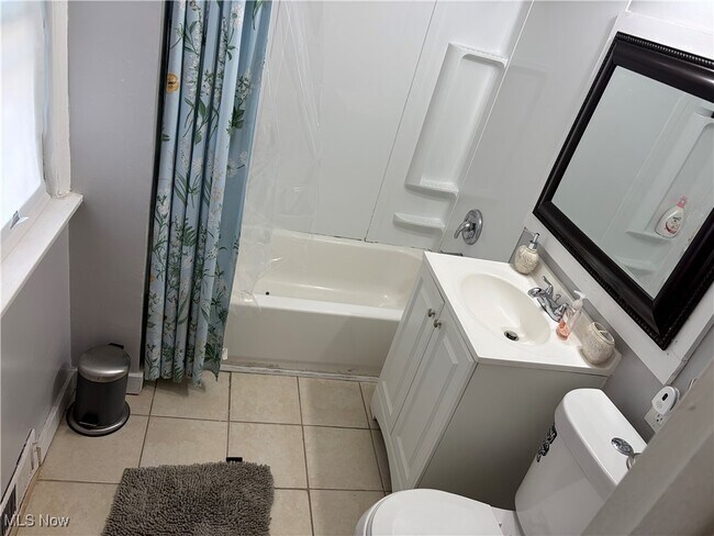 Building Photo - 3906 Memphis Ave