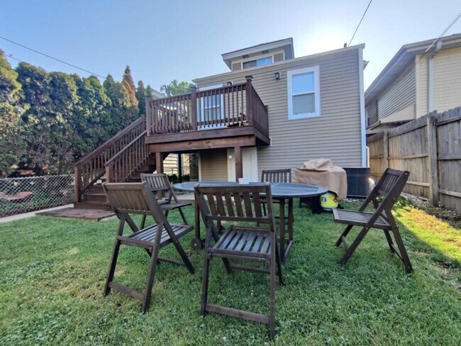 Building Photo - 3108 N 78th Ct