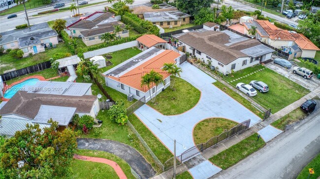 Building Photo - 1230 SW 86th Ct