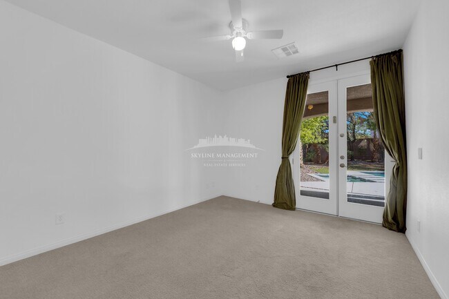 Building Photo - 8445 Cambrils Ave