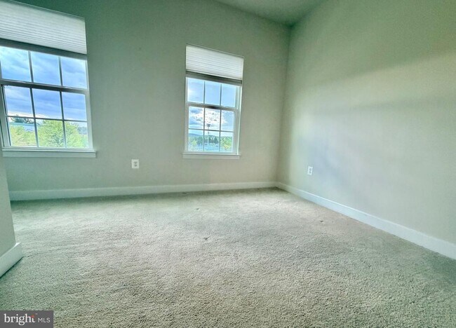 Building Photo - 5330 Witch Hazel Ln