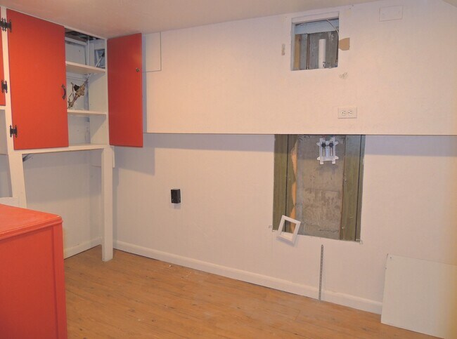 Building Photo - 831 26 Rd