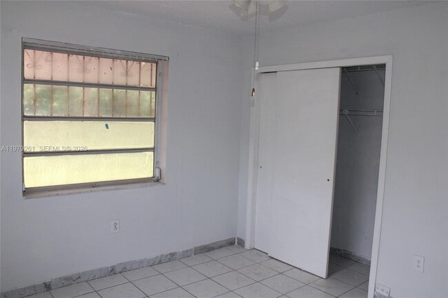 Building Photo - 3040 SW 69th Ave