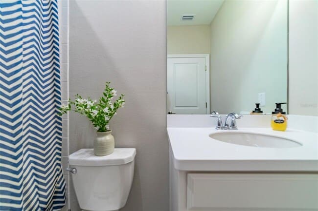Building Photo - 34087 Astoria Cir