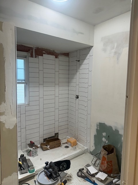 spa style walk in shower - 1223 Genesee Park Blvd